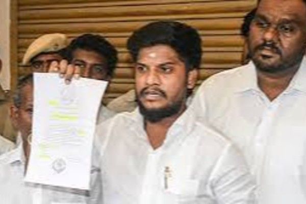 ஸ்ரீரங்கம் கோயில் சொத்து அபகரிப்பு : திமுகவுக்கு ரமேஷ் சரமாரி கேள்வி