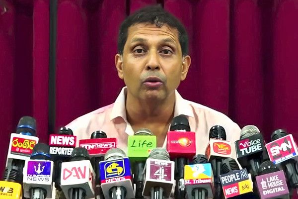 ராஜபக்‌ஷ ஆட்சியாளர்களின் ஊழல்களே பொருளாதார வீழ்ச்சிக்குக் காரணம் !